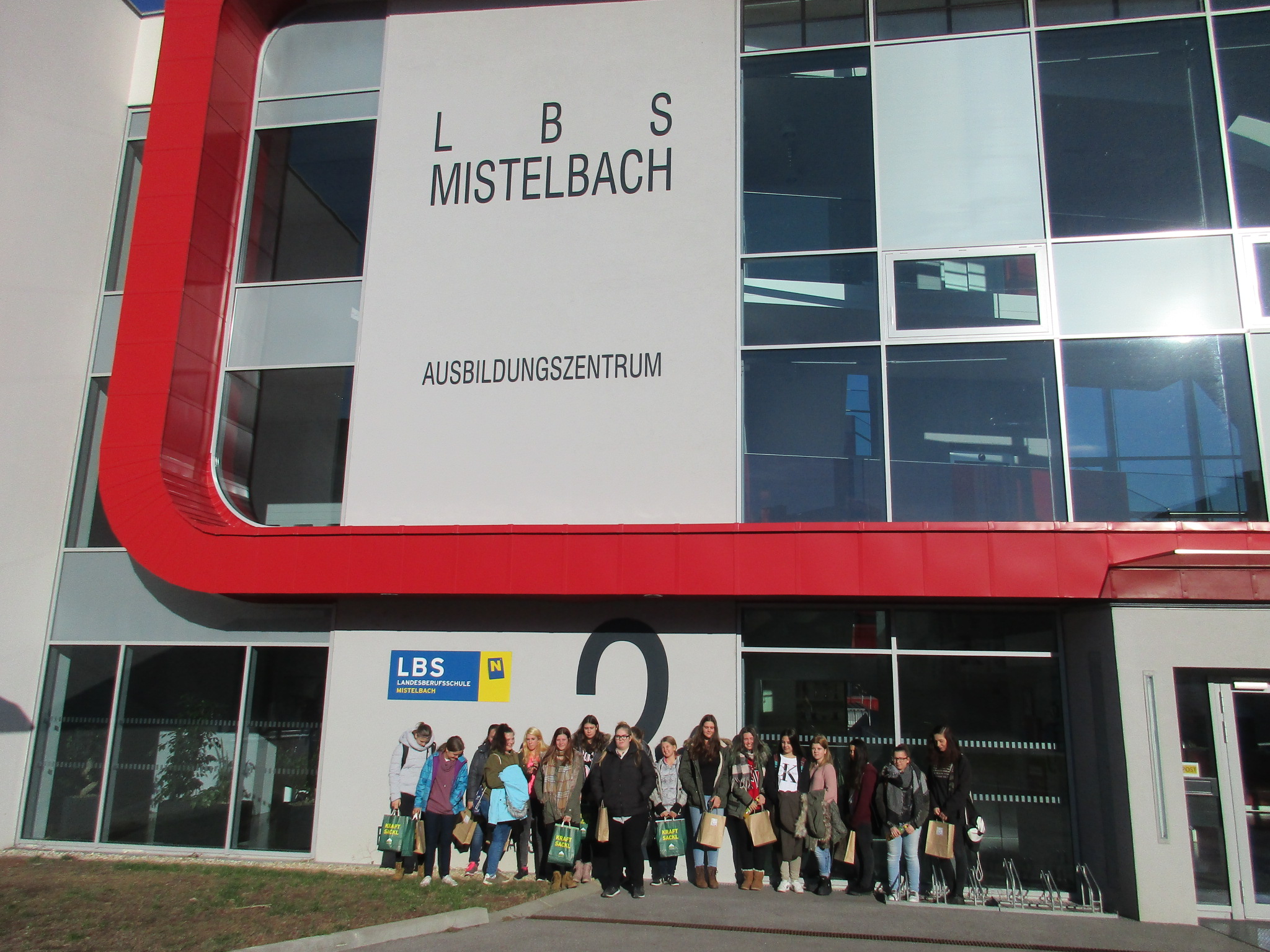 Wir besuchen die Landesberufsschule Mistelbach